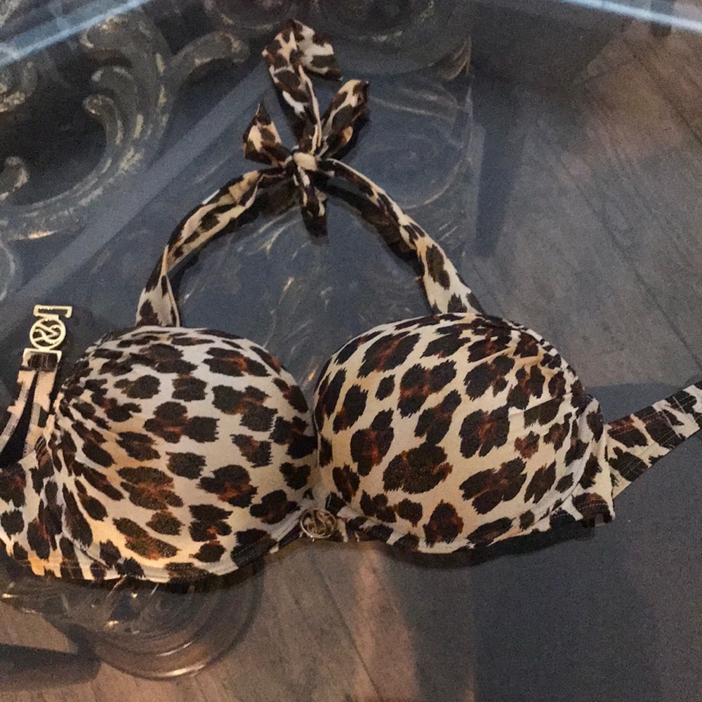 Victoria secret- 2 cup size enhancement Bc pads